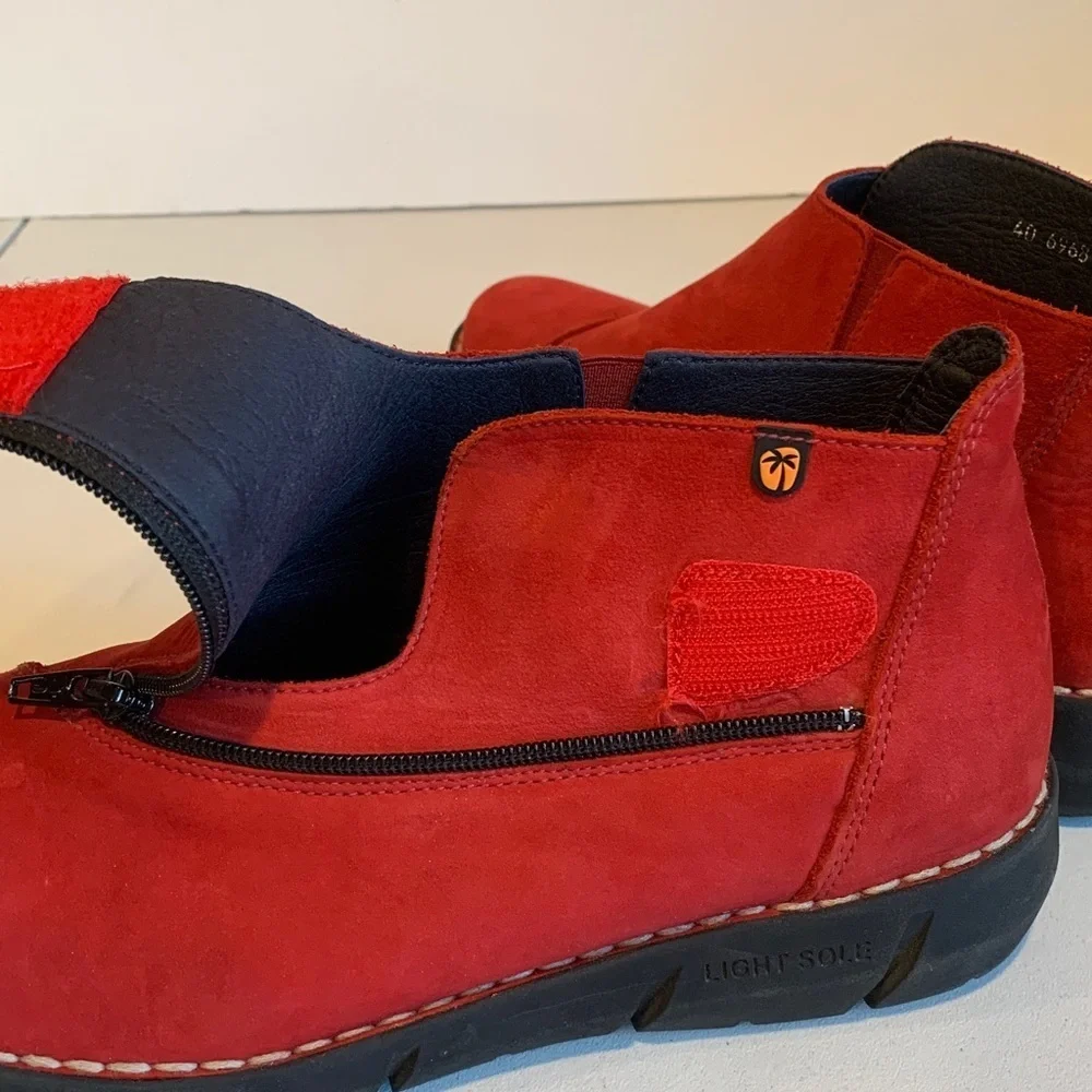 Jungla Women’s Size 40 (9-9.5) Red Nubuck Suede Wrap Around Zip Ankle Boots